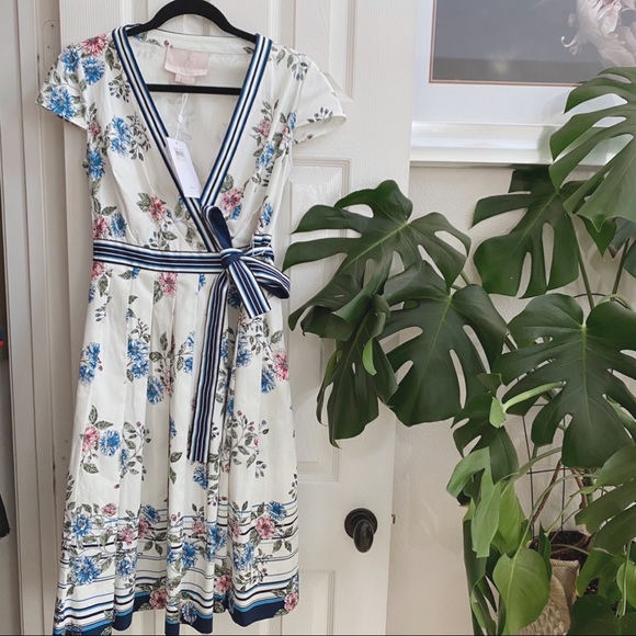 Gal Meets Glam Dresses & Skirts - NWT Gal Meets Glam Teresa size 4